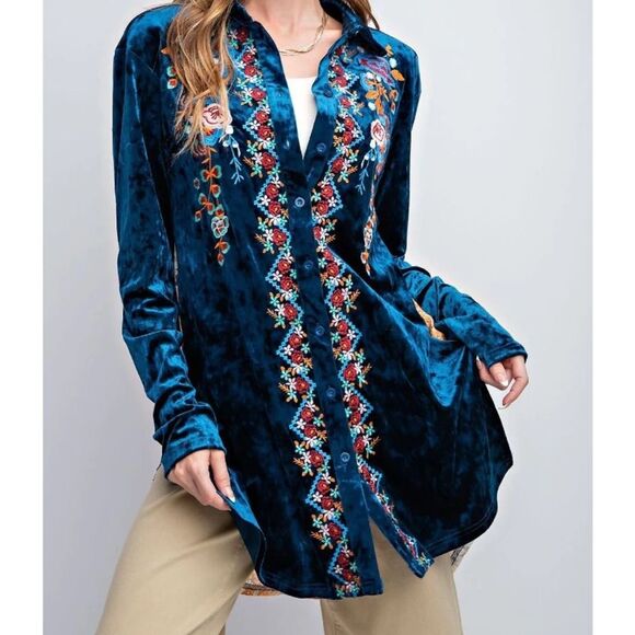 Easel Blue Crushed Velvet Embroidered Floral Patchwork Tunic Dress (1X) - Picture 1 of 13
